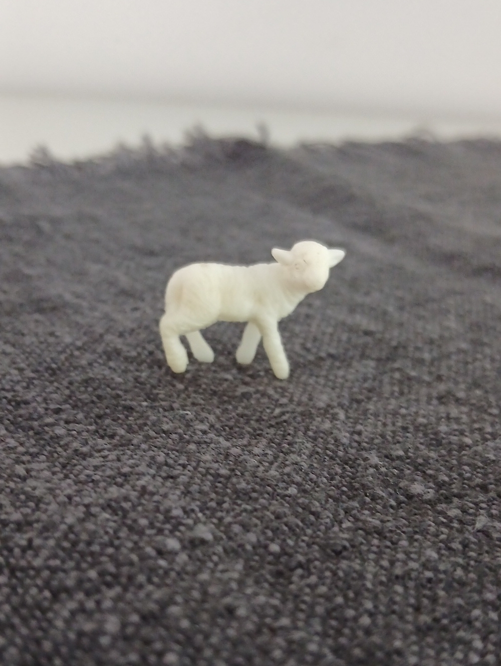 Vintage Miniature White Lamb 1"